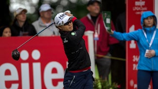 Next Story Image: Perry, Shin tied for lead in rain-delayed Meijer LPGA